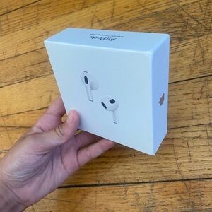 BRAND NEW APPLE AIRPODS 3RD GENERATIONS